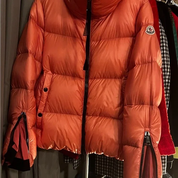 Moncler women jacket beautiful brand new never worn with tags.